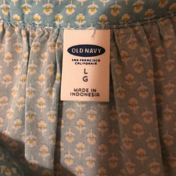 Old Navy light blue blouse - Picture 4 of 4